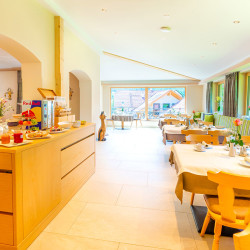 Frühstücksbuffet in der Pension Firn Sepp in Mauterndorf