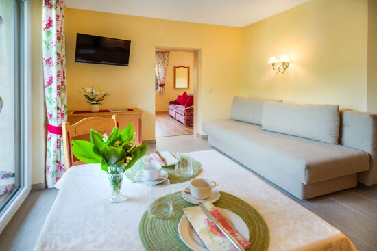 Ferienwohnung Gartenblick - Pension Firn Sepp, Ferienwohnungen in Mauterndorf