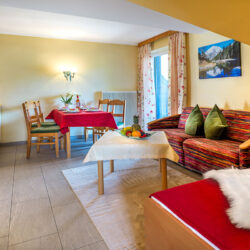 Ferienwohnung Grosseckblick – Pension Firn Sepp, Ferienwohnungen in Mauterndorf